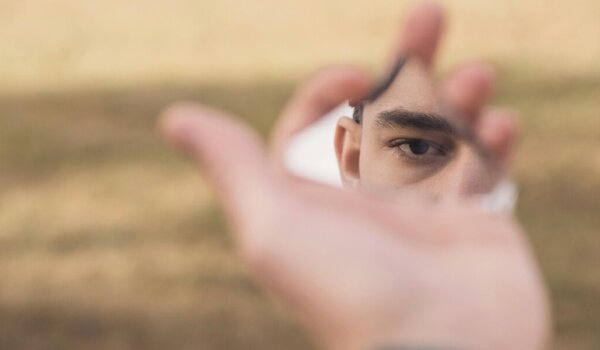 The Role of Questions in Improving Metacognition